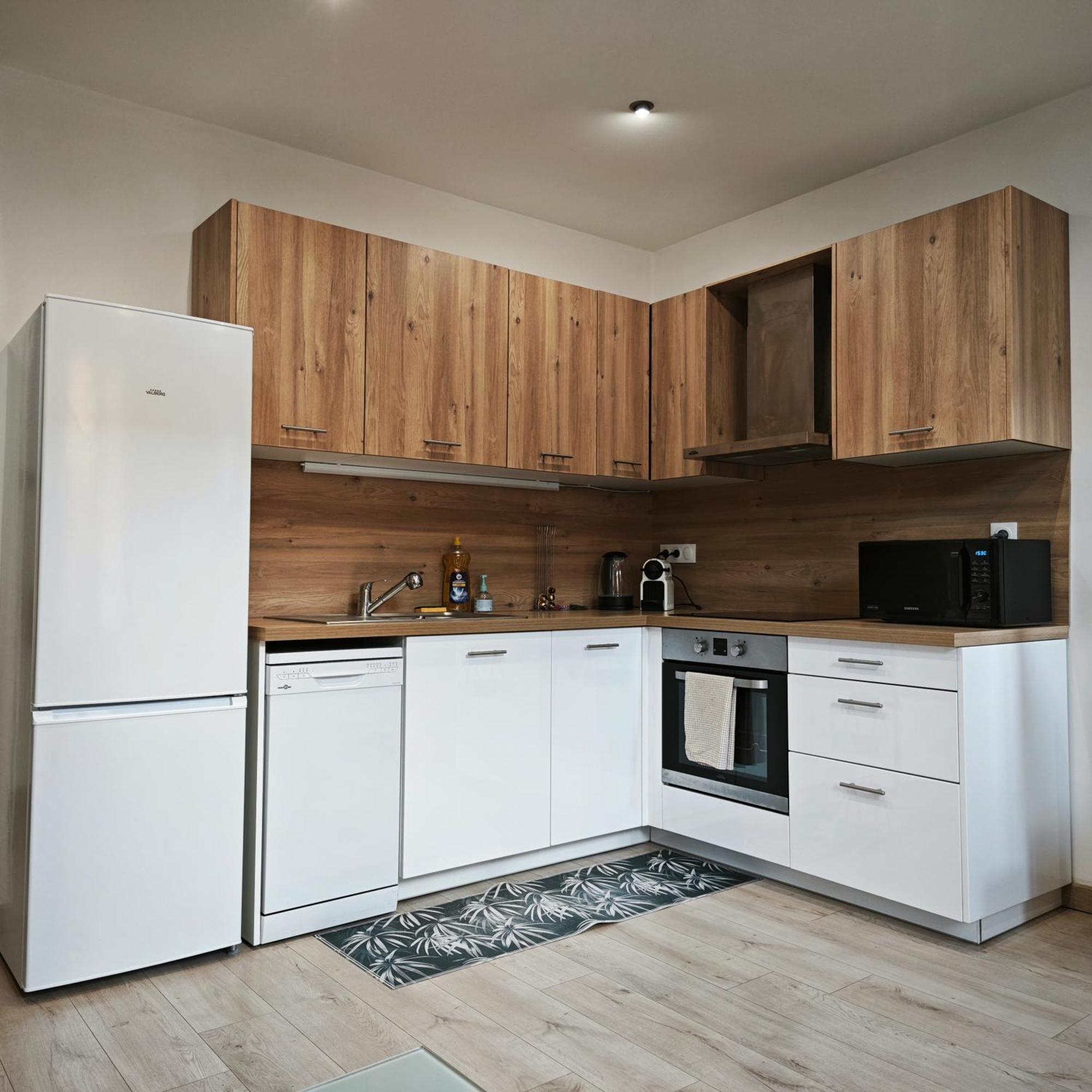 Appartement Tout Confort A 2 Pas Du Centre Ville Aubagne Extérieur photo
